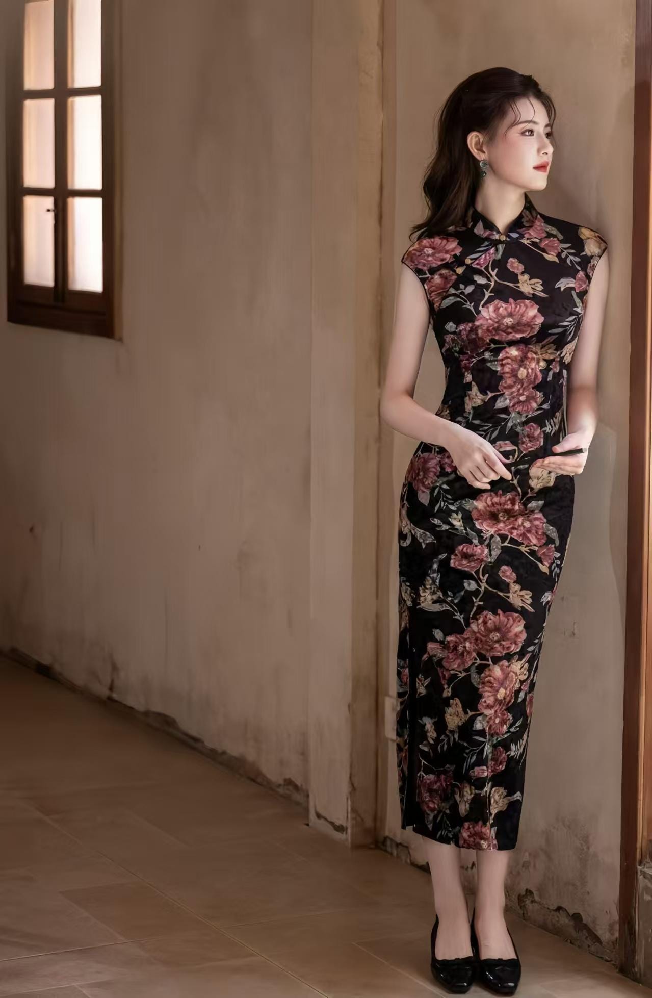 Black velvet qipao, floral print cheongsam, sleeveless Chinese dress, elegant vintage dress, autumn winter dress, gift