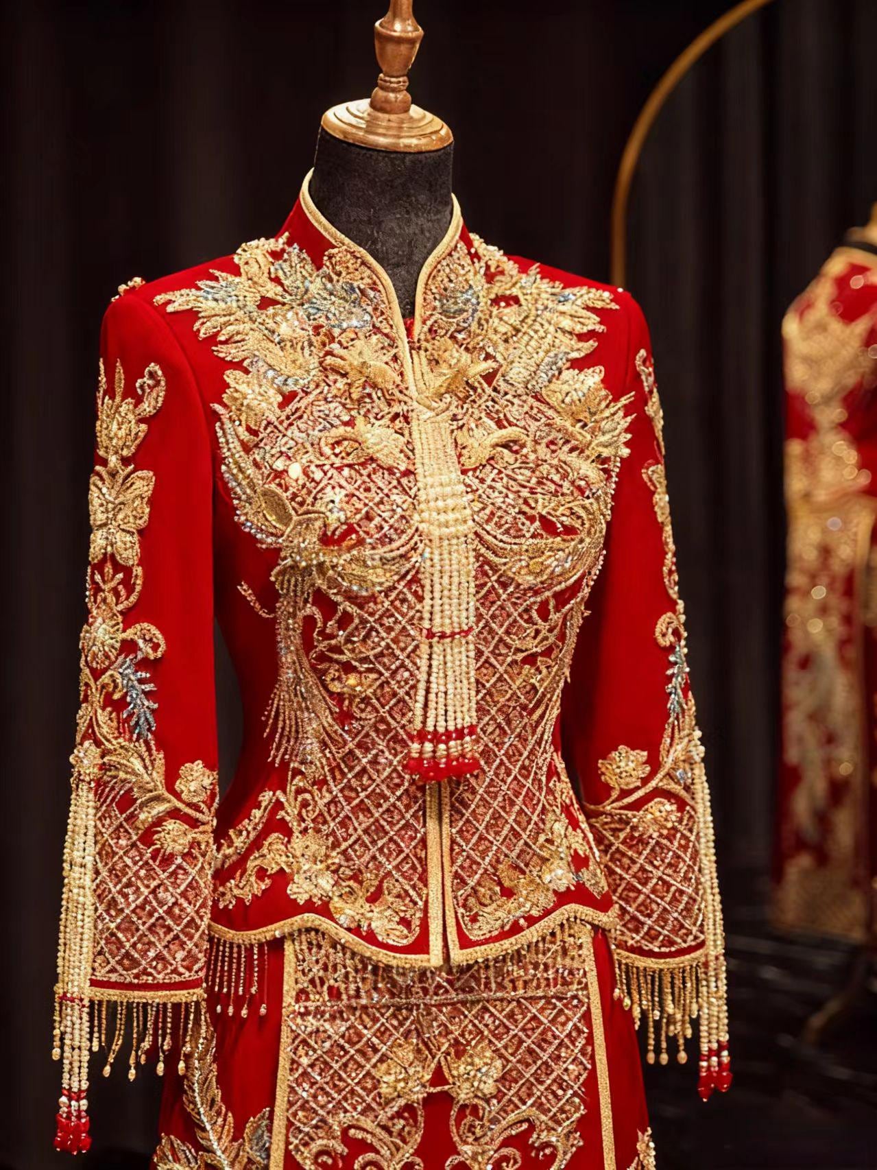 Red Gold Chinese Wedding Dress, Phoenix Sequins Embroidery Qun Kwa Gown, Luxury Oriental Bridal Outfit, Traditional Brocade Cheongsam, Gift