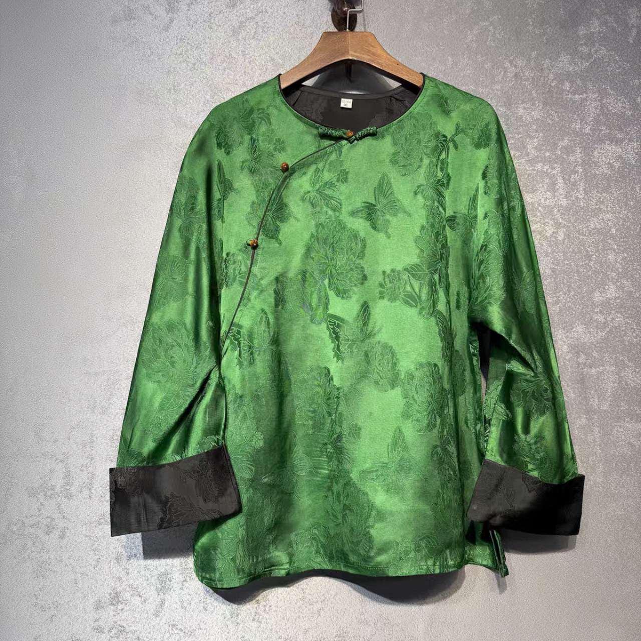 Green Silk Tang Jacket, Chinese Brocade Shirt, Vintage Oriental Top, Unisex Hanfu Outerwear, Lunar New Year Outfit, Classic Asian Jacket