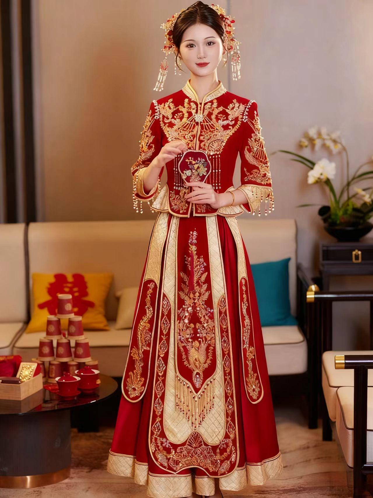 Red Gold Chinese Wedding Dress, Phoenix Dragon Embroidered Qun Kwa, Oriental Bride with Sequins Tassels, Traditional Cheongsam, Gift