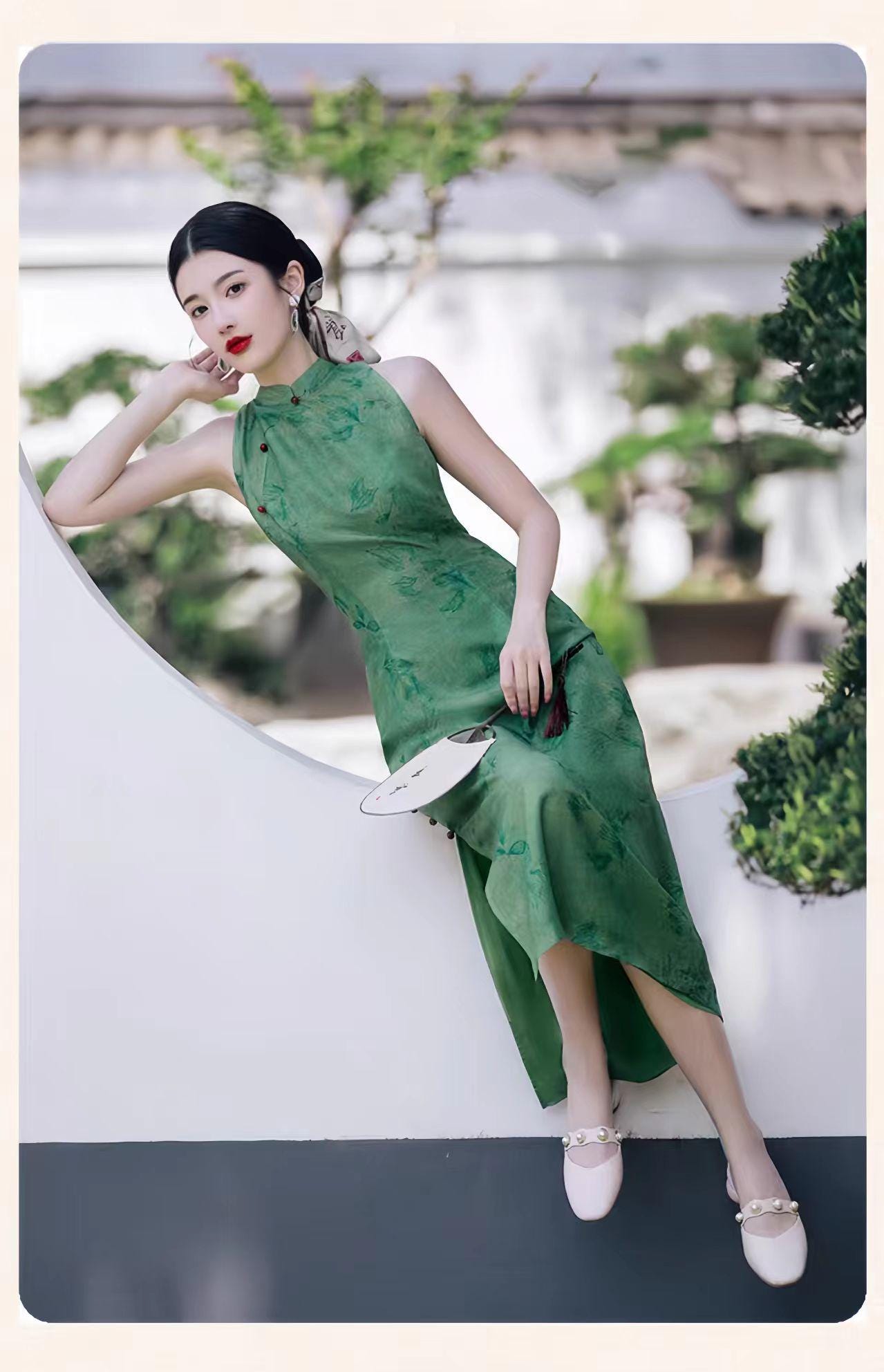 Elegante Conjunto de Vestido Qipao Verde, Conjunto Cheongsam Chino de Dos Piezas, Cheongsam Moderno para Oficina, Cultural Asian Tea Party
