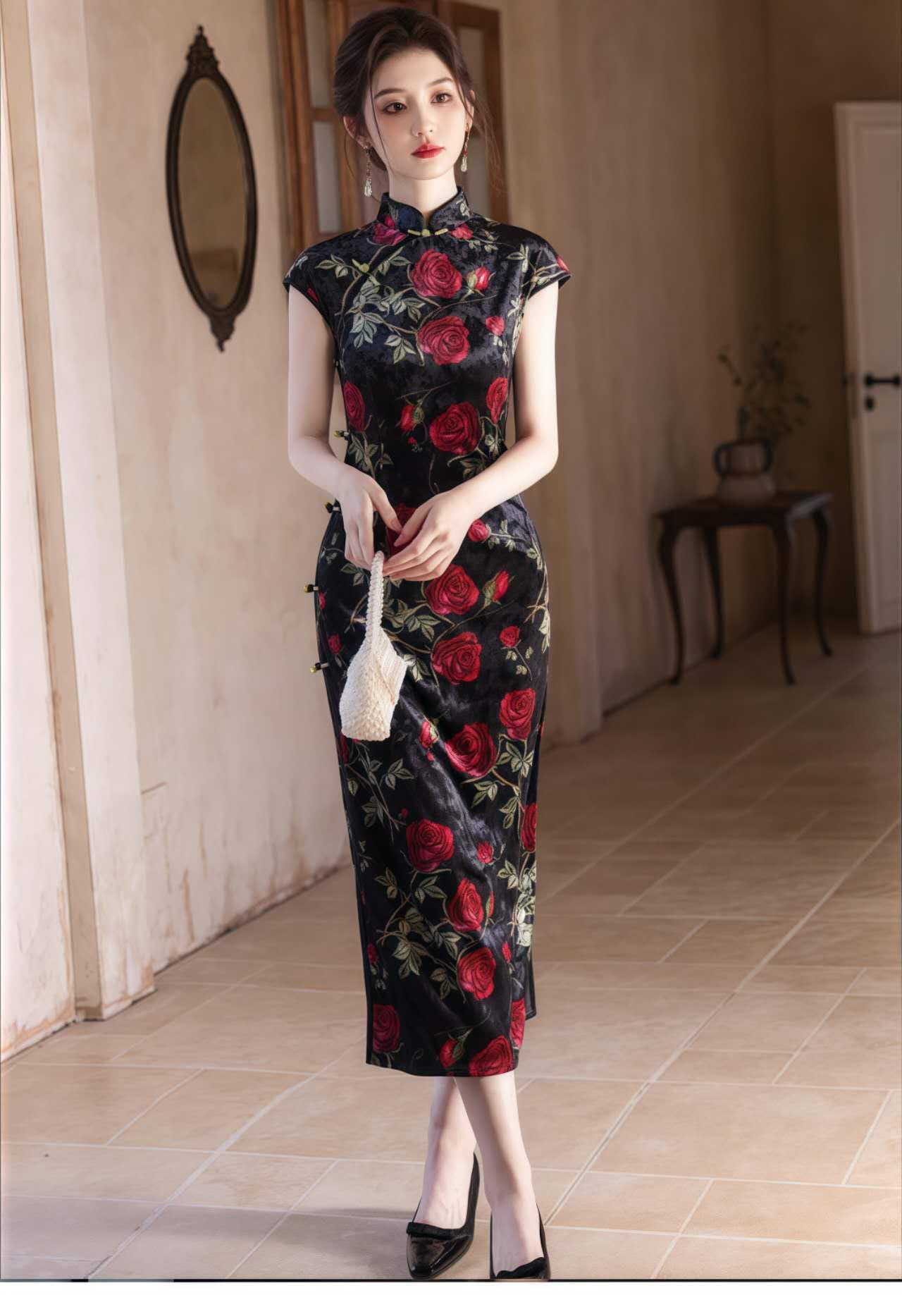 Elegante Vestido Qipao de Terciopelo Negro,Cheongsam Bordado Floral para Fiesta, Boda y Noche,ideal regalo para pareja