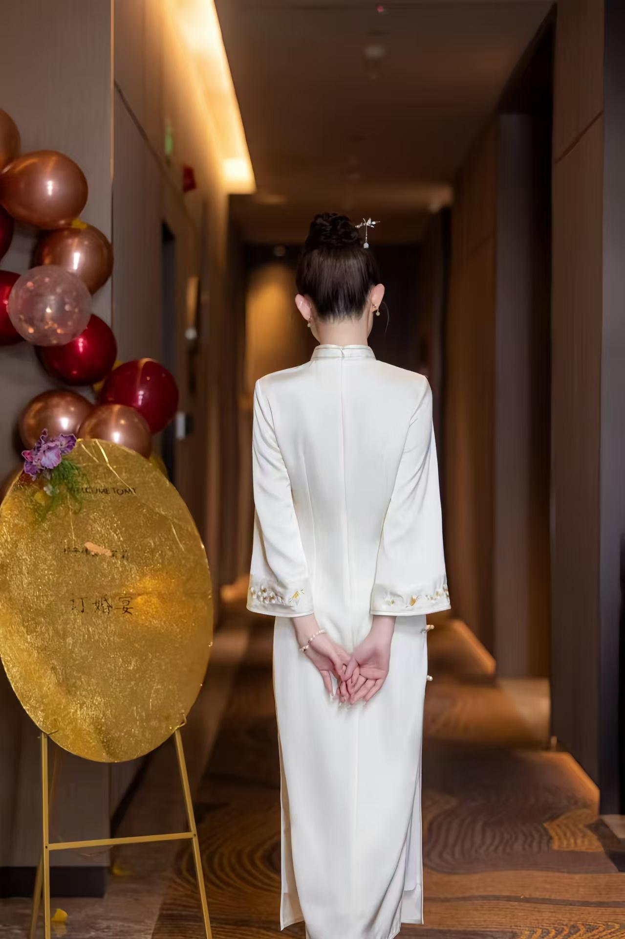 Vestido Qipao de Satén Blanco, Cheongsam Bordado de Perlas,Boda Oriental de Lujo, Elegante Vestido Midi Chino,Otoño Formal Asiático,regalo