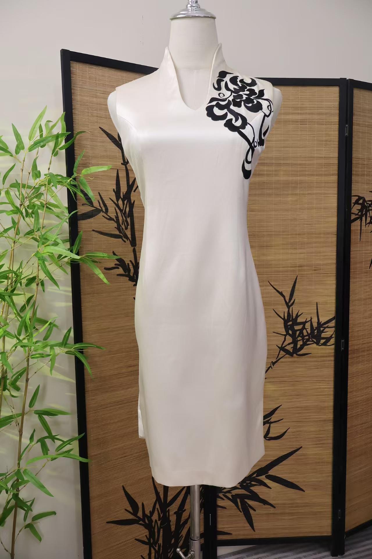 Cheongsam blanco, Vestido de seda chino a medida, Vestido de novia asiático minimalista, Vestido formal de seda de lujo,Vestido de alta gama