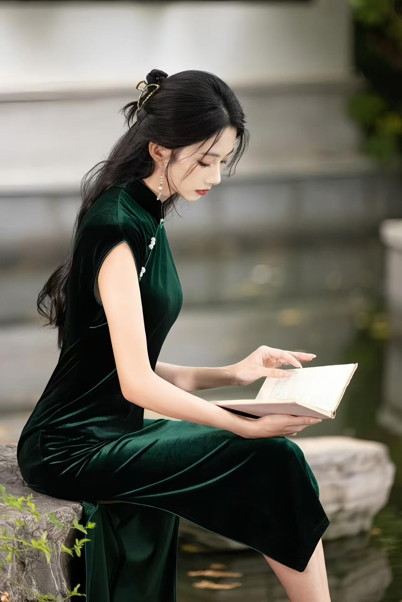 Vestido Qipao Terciopelo Verde, Elegante Vestido Cheongsam Midi, Lujoso Oriental, Minimalista Estilo Chino, Conjunto Fiesta Otoño Invierno