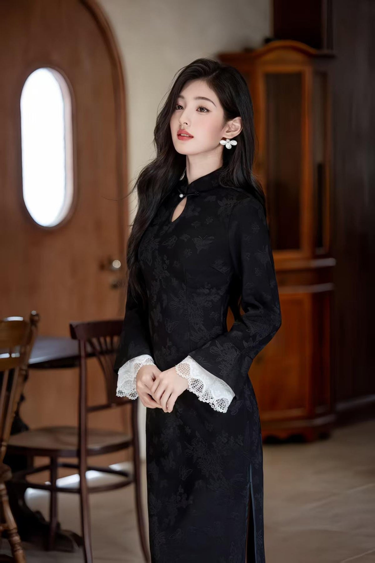 Women's Red Floral Velvet Qipao Cheongsam Dress – Floral Embroidery Fall Winter – additional product view