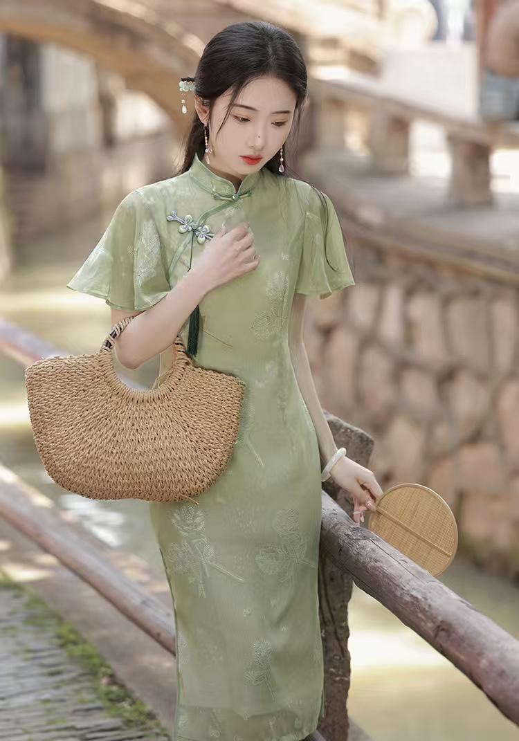 Women's Green Floral Qipao Cheongsam Dress – Midi – additional product view