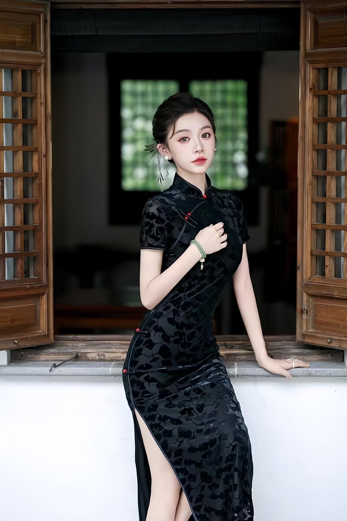 Women's Black Vintage Velvet Qipao Cheongsam Dress – Maxi Fitted – additional product view