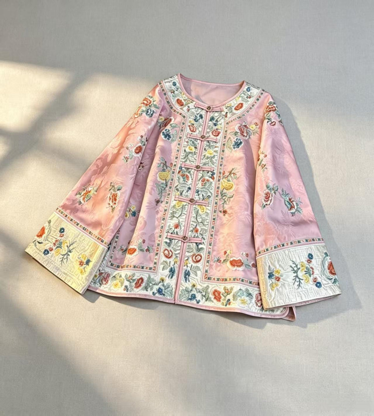 Embroidered Jacquard Chinese Tang Jacket – additional product view