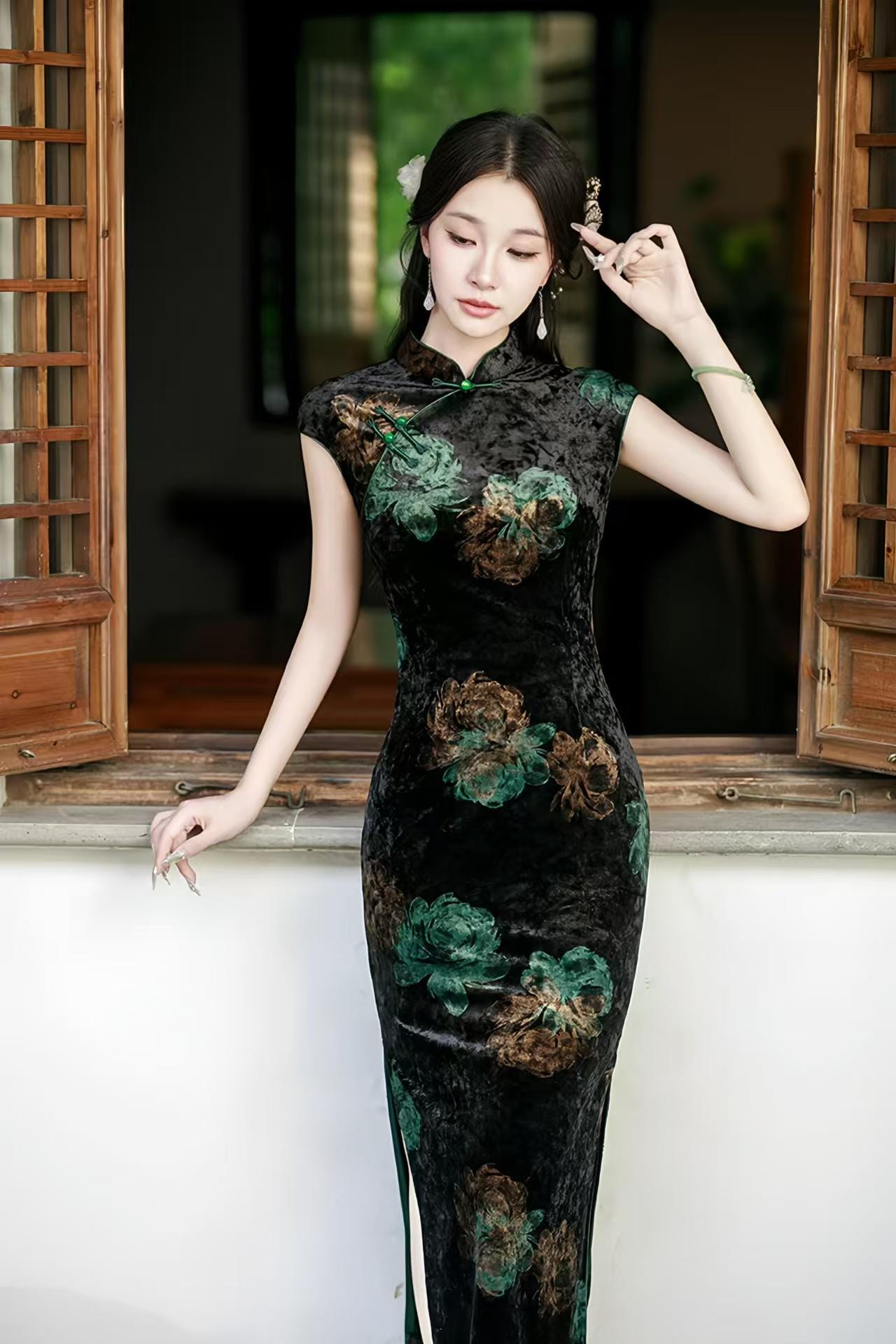 Vintage Long Peony Qipao, Floral Embroidery Velvet Cheongsam, Elegant Chinese Style Evening Dress, Peony Print, High Quality Silk