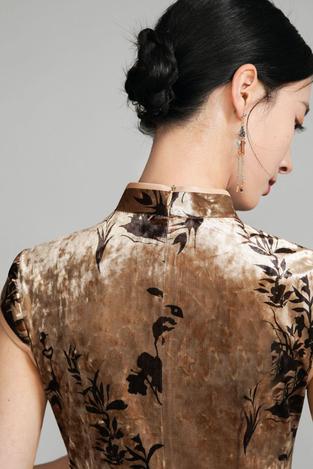 Vestido Qipao Floral Oro Champán | Cheongsam con Tacto Terciopelo para Mujer | Vestido Chino Elegante | Atuendo de Noche Tradicional