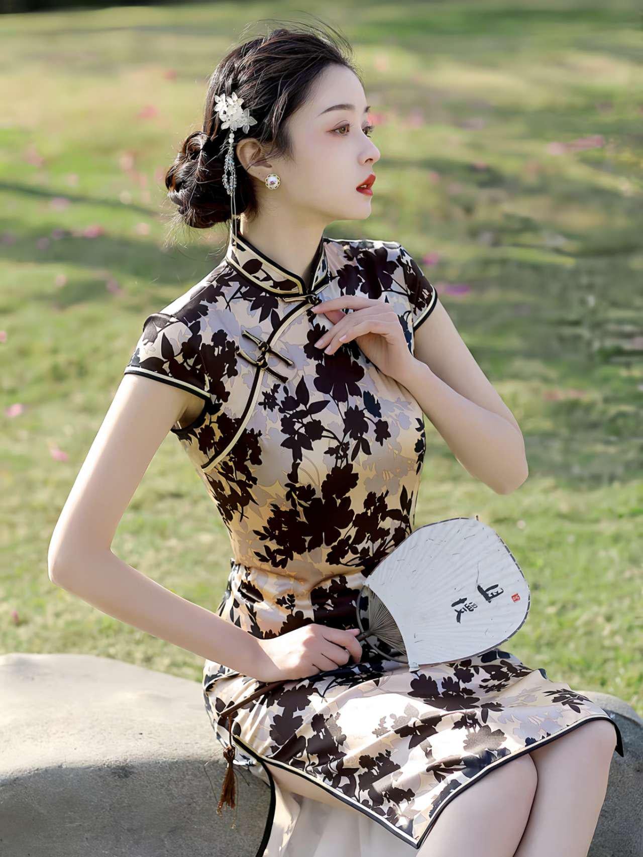 Vestido Qipao Vintage de Seda, Cheongsam Retro para Mujer,Vestido Negro y Dorado, Elegante Vestido Estilo Tang,Vestido para Ceremonia del Té