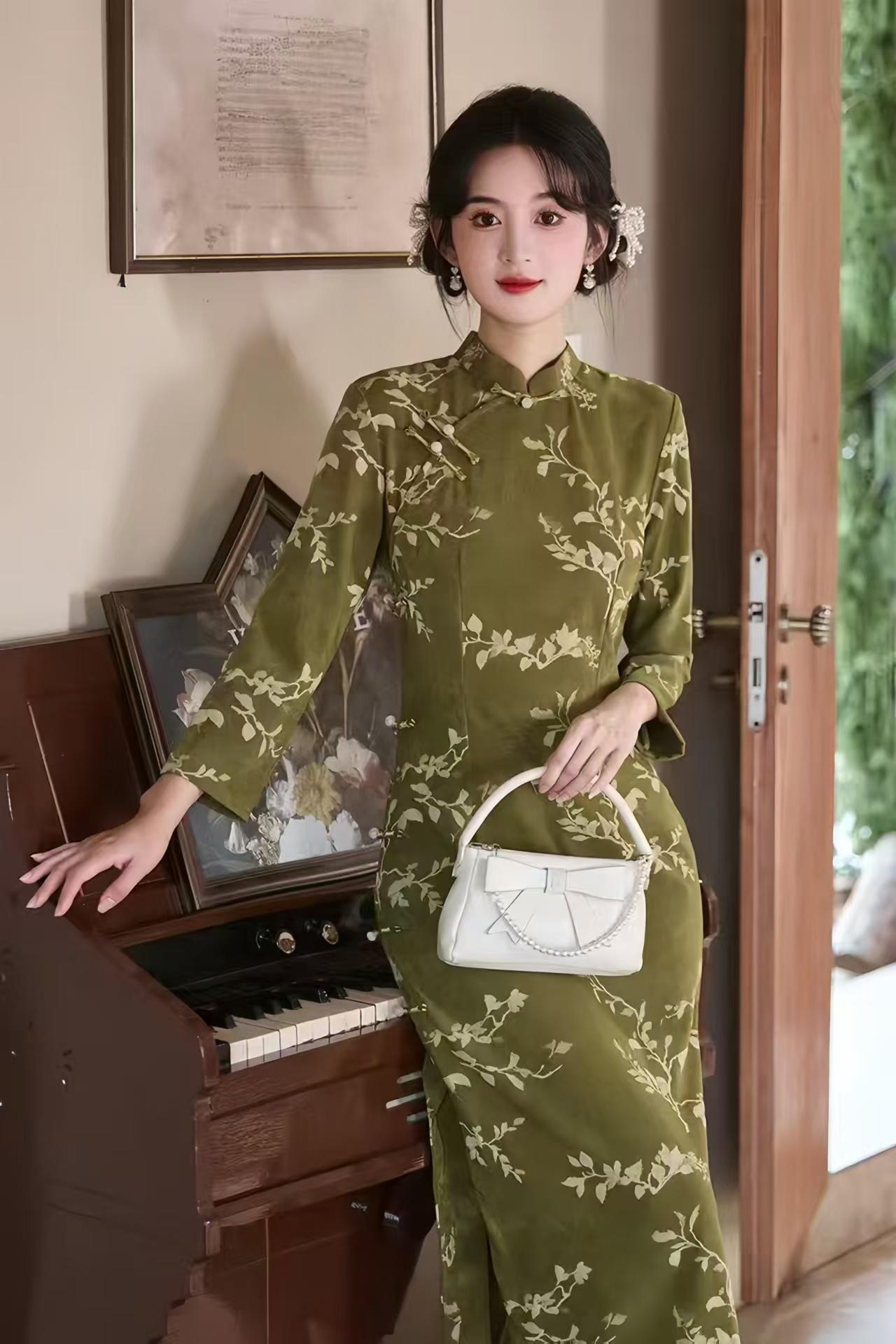 Green Qipao Dress, Autumn Cheongsam, Vintage Floral Suit, Long Sleeve, Formal Evening Party Wear, Traditional Chinese Fashion