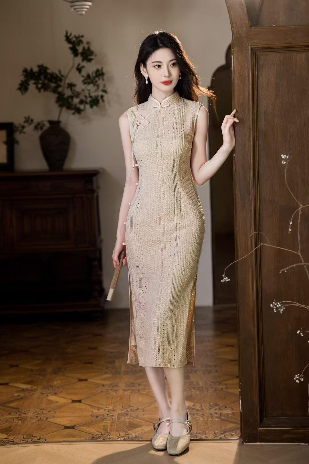 Elegant Knitted Qipao Dress, Double-Layer Cheongsam, Autumn Winter Velvet, Vintage Gown with Mandarin Collar, Floral Print, Gift