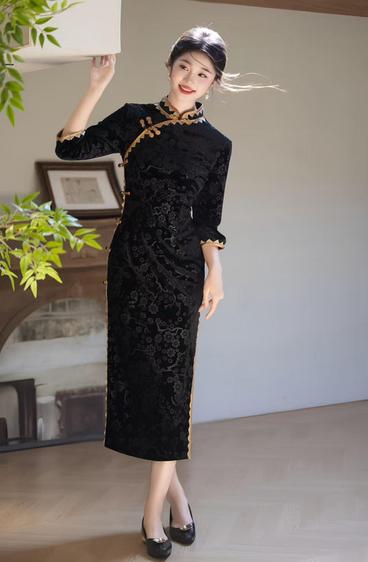 Luxury Velvet Qipao Dress, Black Embossed Cheongsam with Gold Trim, Elegant Oriental Midi Dress, Vintage Autumn Dress
