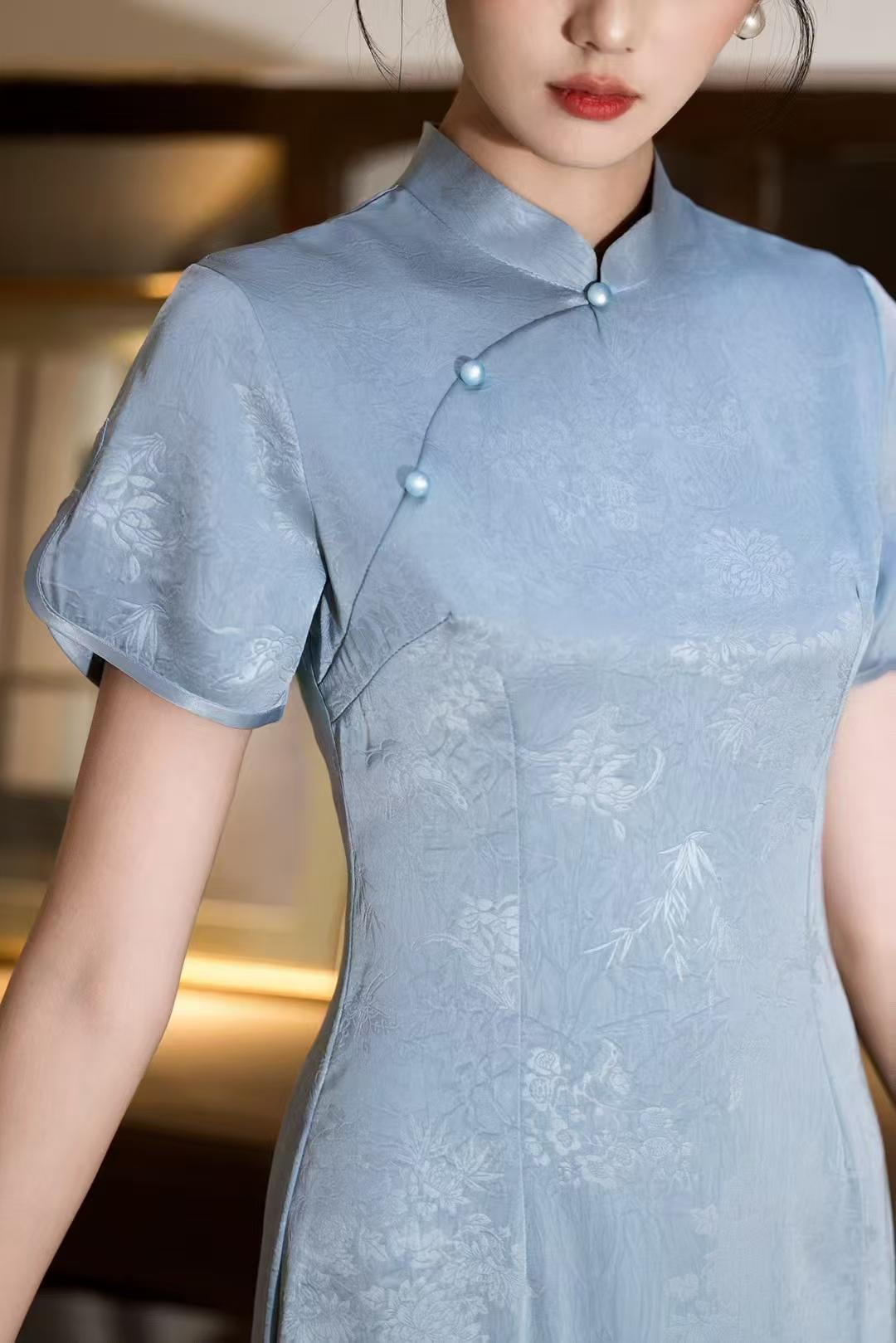 Vestido Qipao Brocado Azul, Elegante Cheongsam,Lujoso de Seda Jacquard,Oriental Claro,Invitada de Boda Estilo Chino, Traje de Verano,vintage