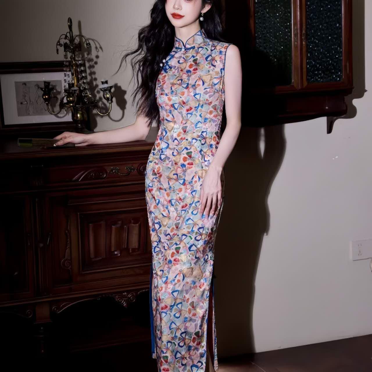 Qipao con Patrón Floral Abstracto,Cheongsam Moderno,Vestido Vintage Estilo Chino,Brillante Vestido de Cóctel,Vestido con Estampado Artístico