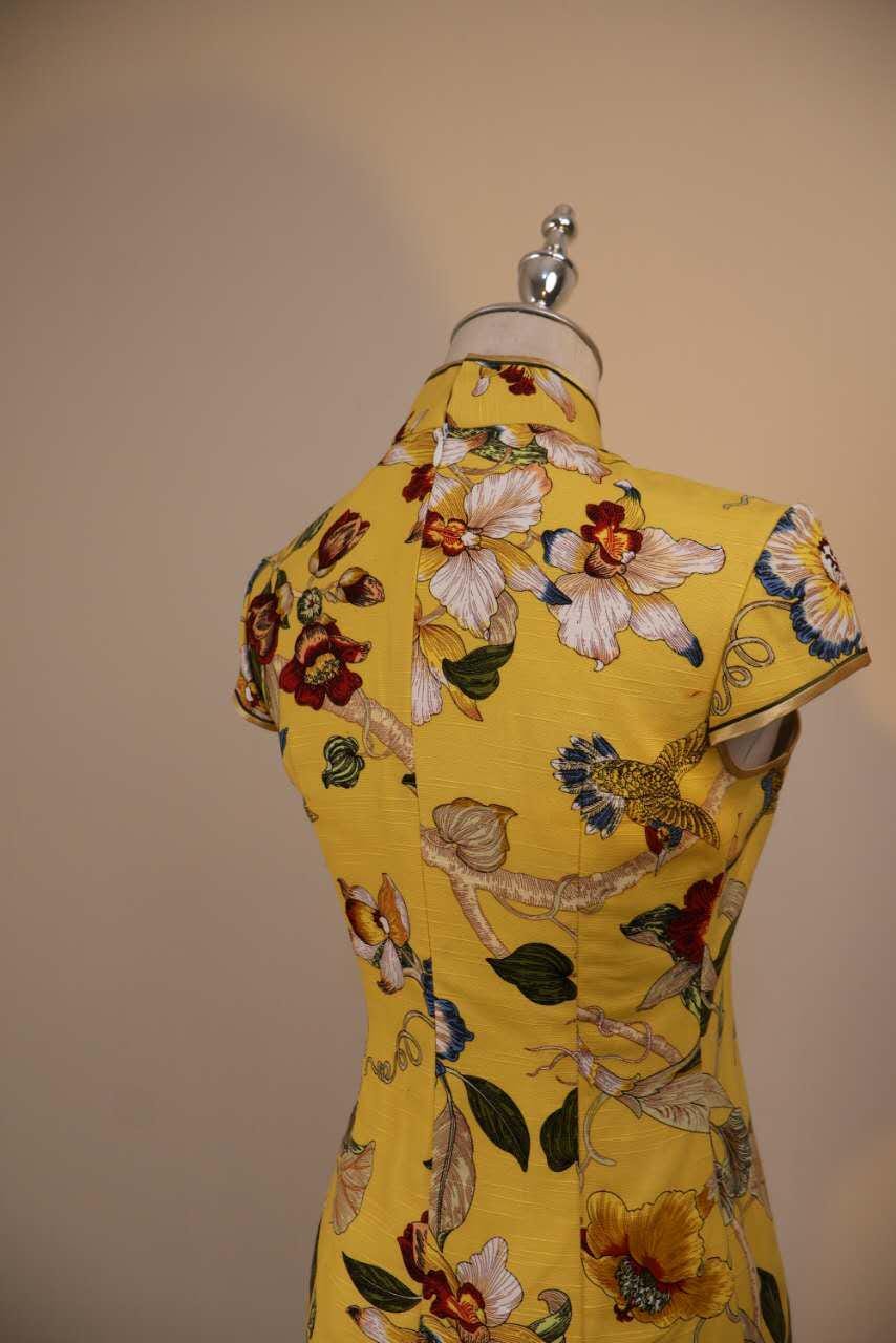 Vestido Cheongsam de Algodón Vibrante, Ropa Floral para Ceremonia de Té, Regalo Único para Ella, Vestido Chino Cheongsam, personalizado