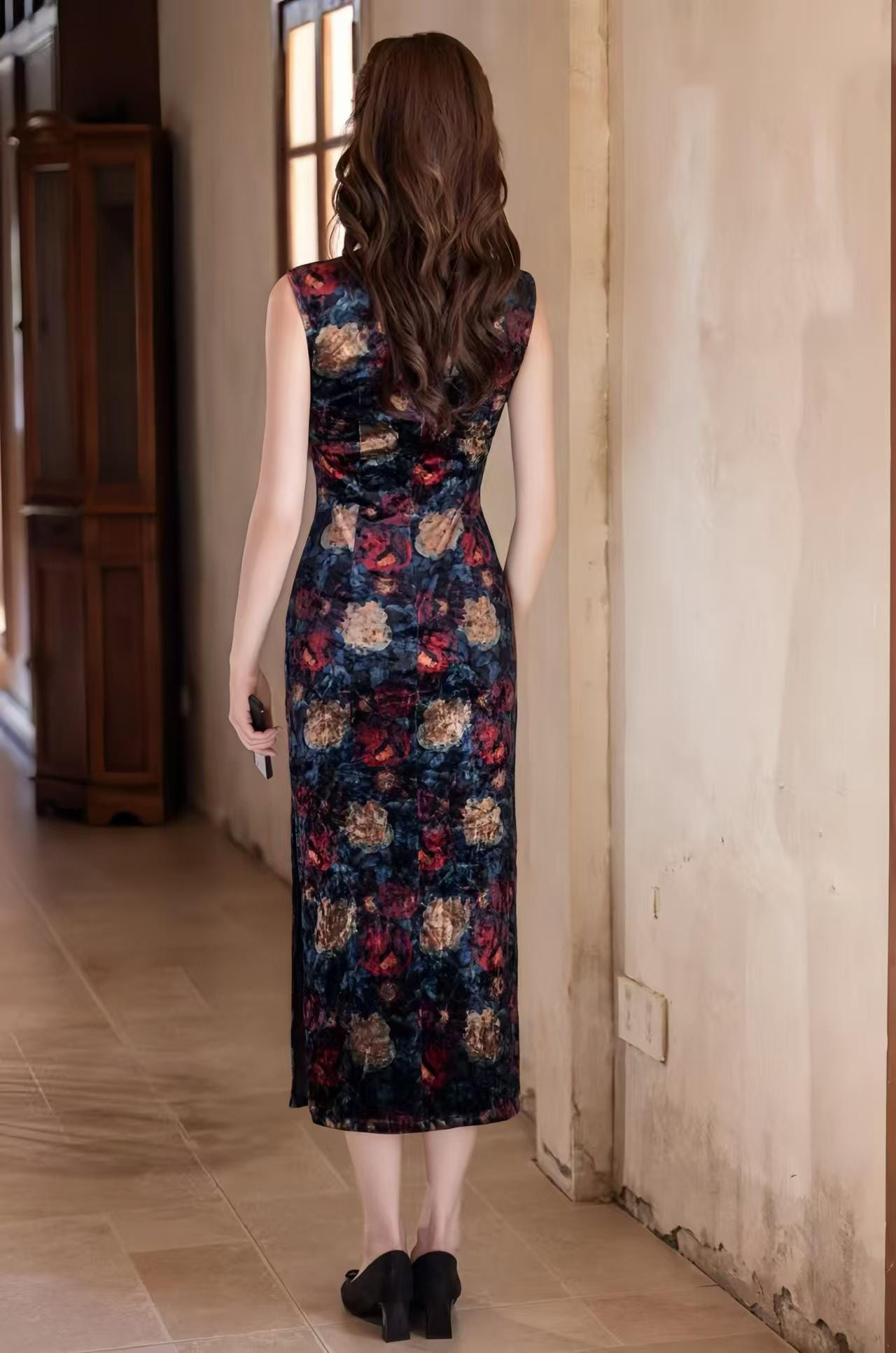 Velvet Qipao Dress, Chinese Cheongsam Dress, Vintage Floral Midi Dress, Elegant Autumn Party Dress, Sleeveless Oriental Dress