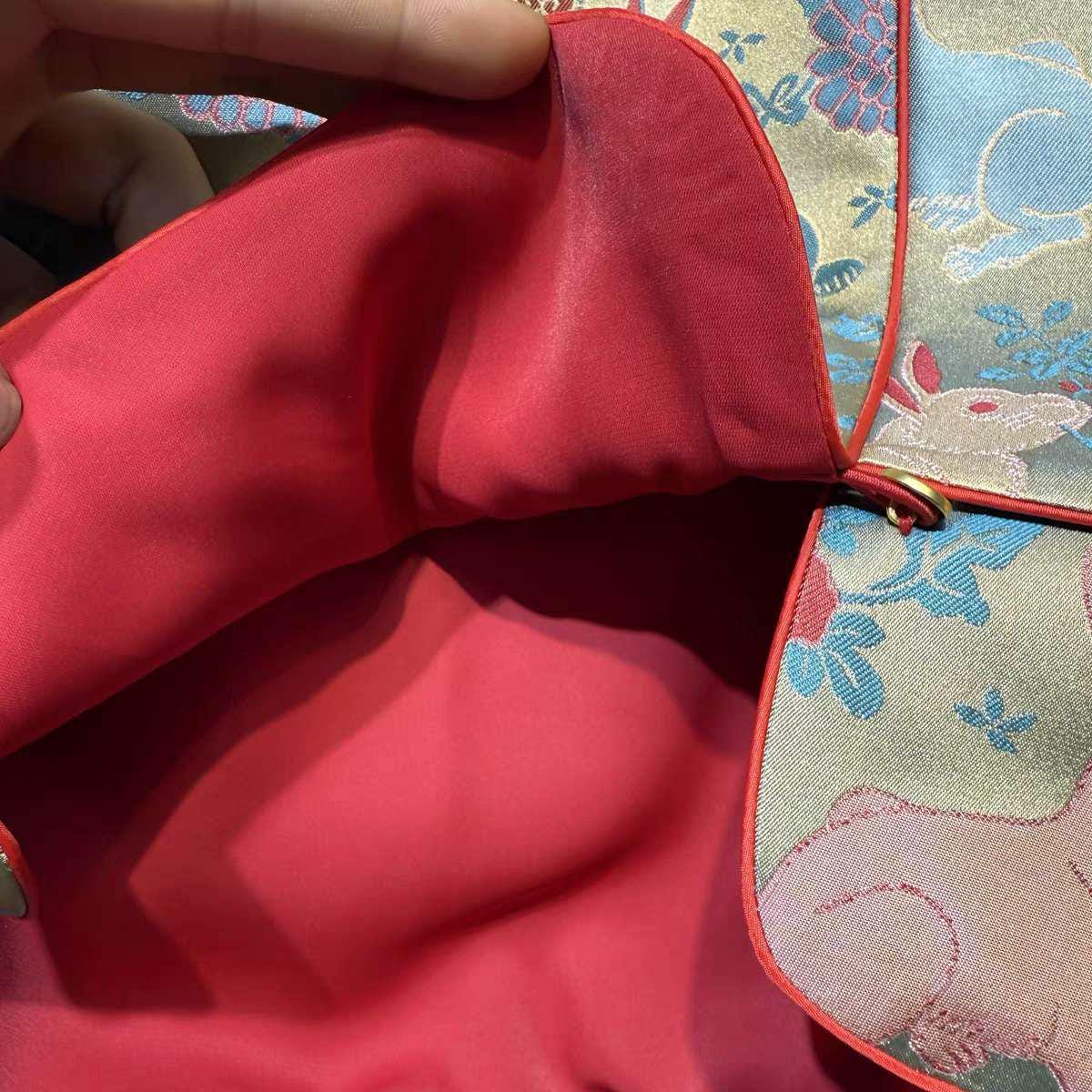 Chaqueta de seda brocada de conejo, abrigo del año del conejo, regalo chino de la suerte para ella,chaqueta dorada del zodiaco Tang,vintage,