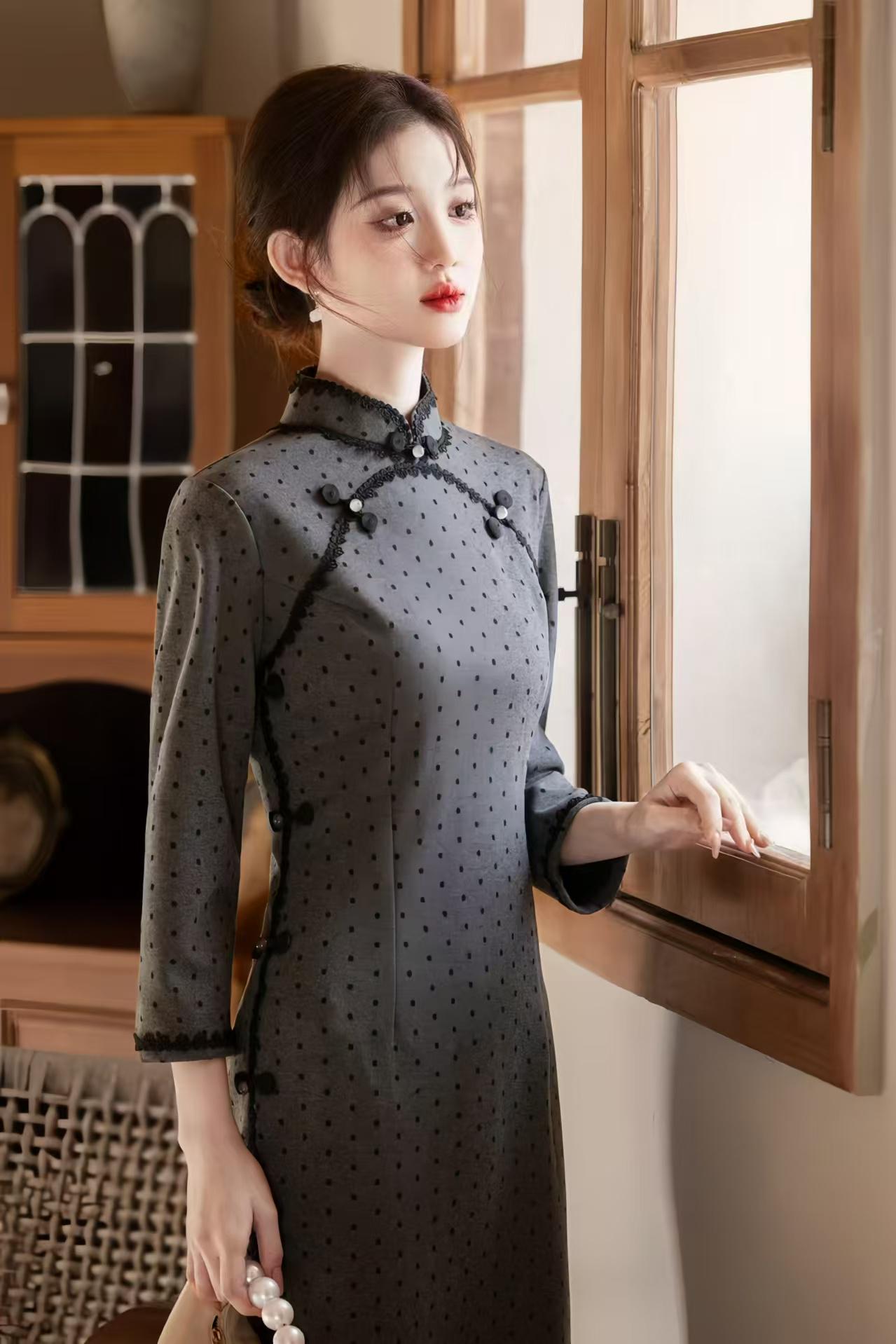 Chenille Polka Dot Qipao, Dark Gray Cheongsam, Vintage Chinese Dress, Elegant Oriental Costume, Modern Retro Dress, Cultural Event Party