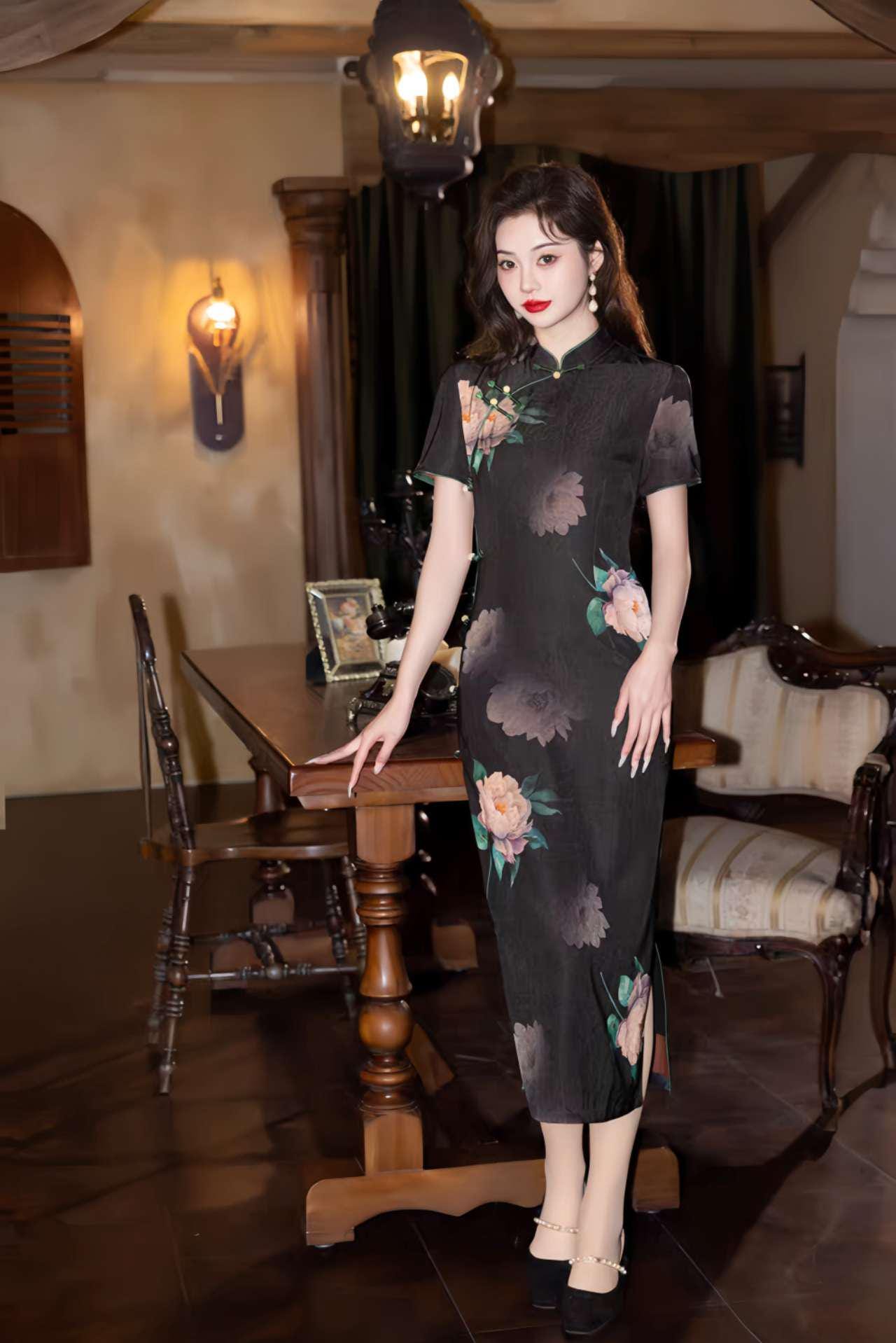 Qipao de raso negro, Elegante Cheongsam floral, Vestido chino vintage, Traje de novia asiático, Ceremonia del Té, Vestido de noche formal
