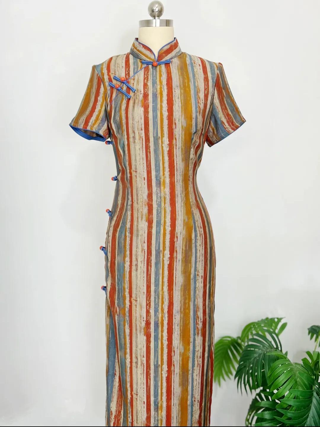 Qipao de Verano – Vestido Cheongsam Rayado de Seda Yun | Estilo Artístico Tipo Pintura al Óleo | Elegancia China para Mujer