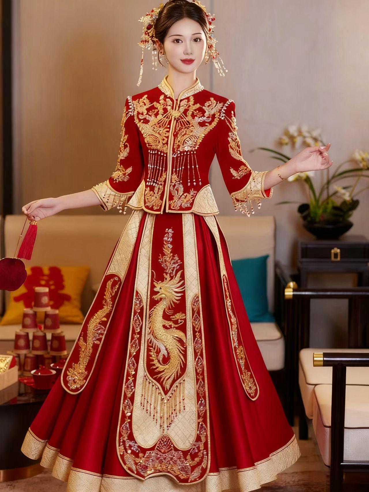 Red Gold Chinese Wedding Dress, Phoenix Dragon Embroidered Qun Kwa, Oriental Bride with Sequins Tassels, Traditional Cheongsam, Gift