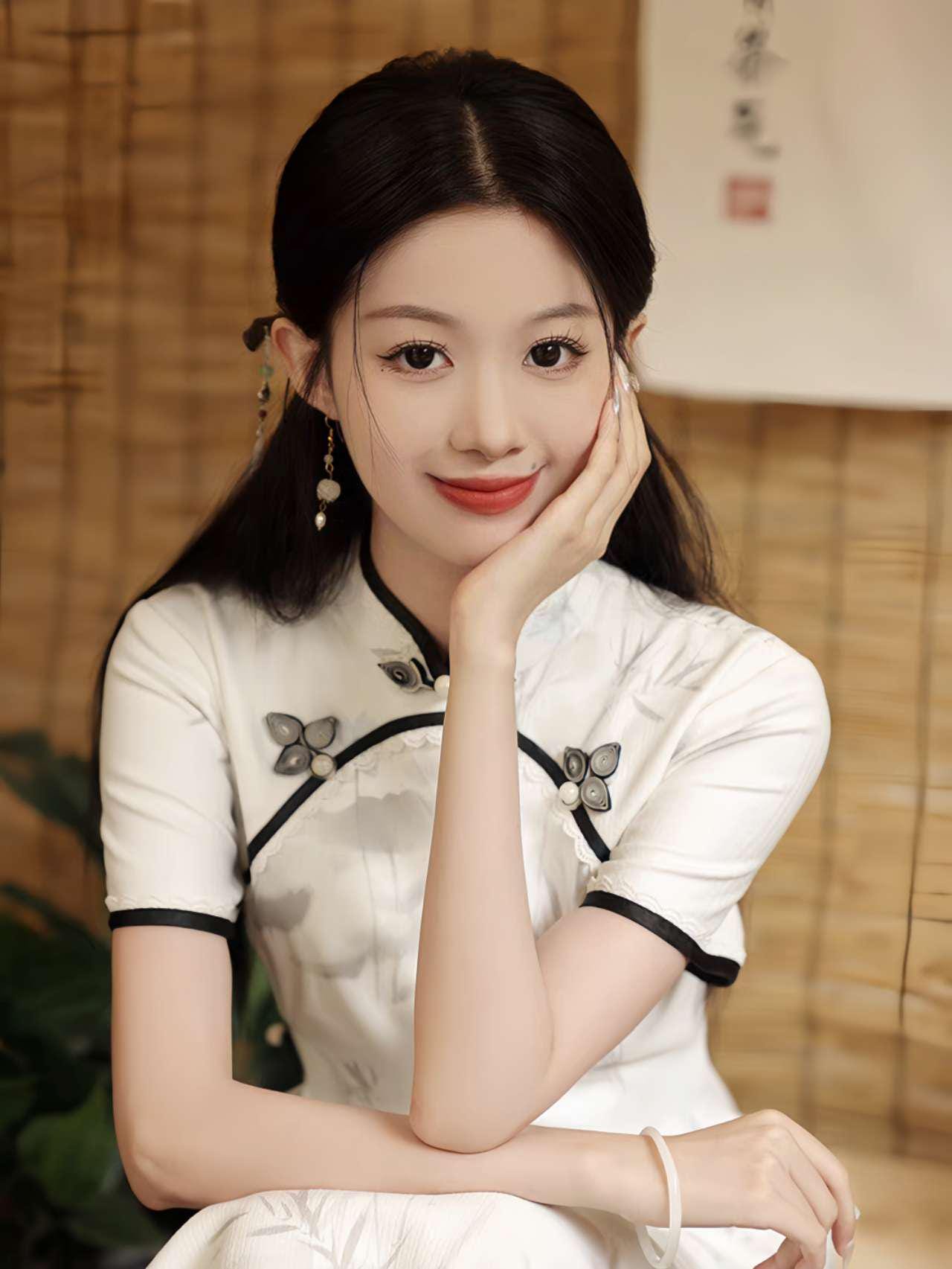 Paisaje Arte Cheongsam Vestido,Blanco Qipao,Vestido Chino para la Ceremonia del Té, Hanfu Estilo Maxi Cheongsam,Estilo Asiático Zen Vestido