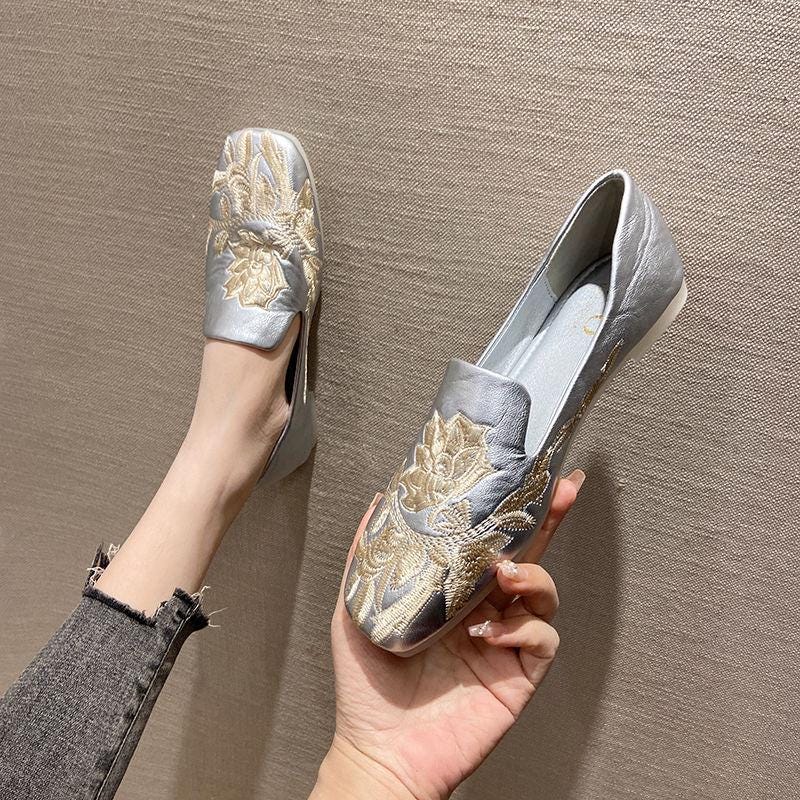 Mocasines artísticos de punta cuadrada, mocasines bordados de loto, flats bordados retro, zapatos cómodos estilo qipao, regalo para mamá