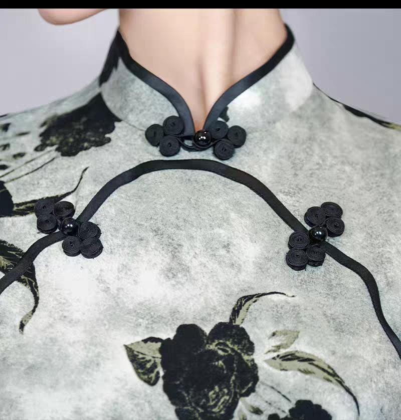 Qipao Floral Tinta, Vestido Cheongsam Gris, Qipao Vintage Moderno, Moda Retro Asiática, Look Clásico Chino, Vestido para Ceremonia del Té
