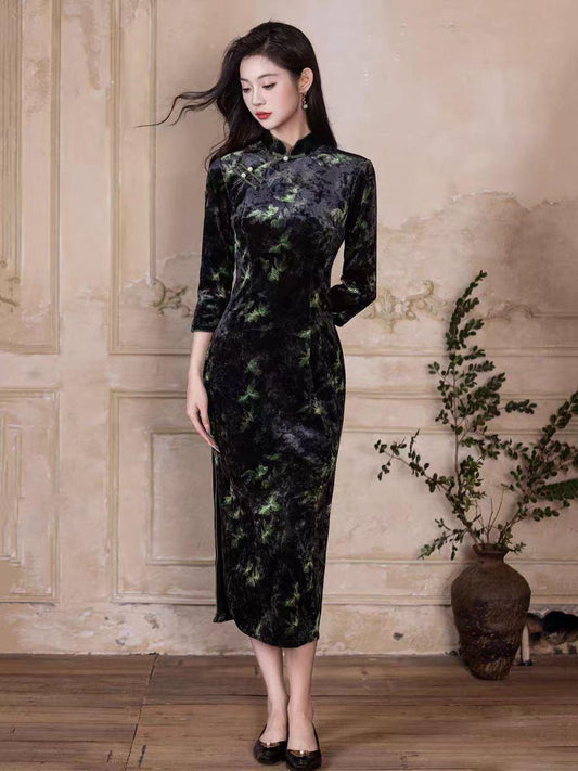 Chinese Velvet Qipao Dress, Vintage Black Cheongsam with Green Leaf Print, Elegant Long Sleeve Oriental Dress, Gift