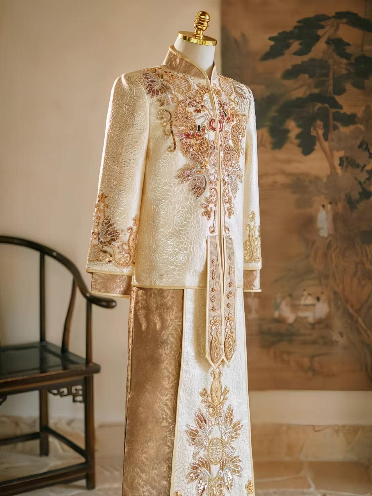 Dragon and Phoenix Embroidered Wedding Dress, Chinese Silk Brocade Groom Suit, Luxury Traditional Wedding Dress, Long-Sleeved Wedding Dress