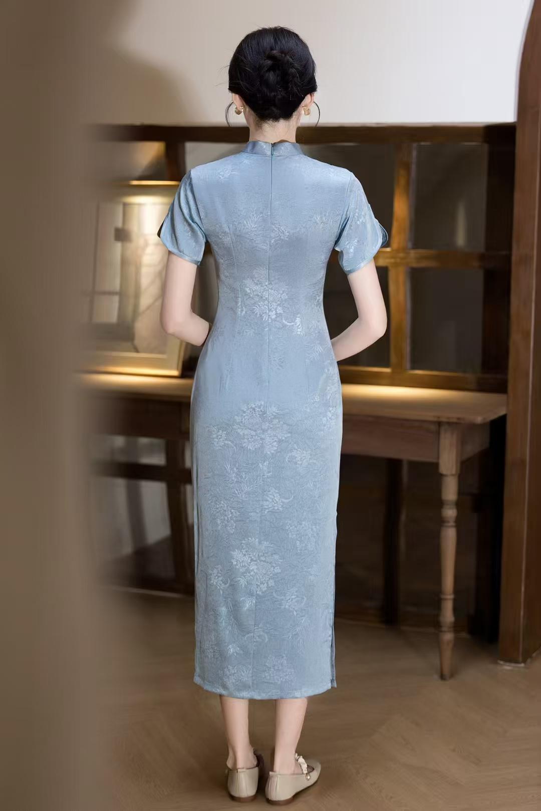 Vestido Qipao Brocado Azul, Elegante Cheongsam,Lujoso de Seda Jacquard,Oriental Claro,Invitada de Boda Estilo Chino, Traje de Verano,vintage