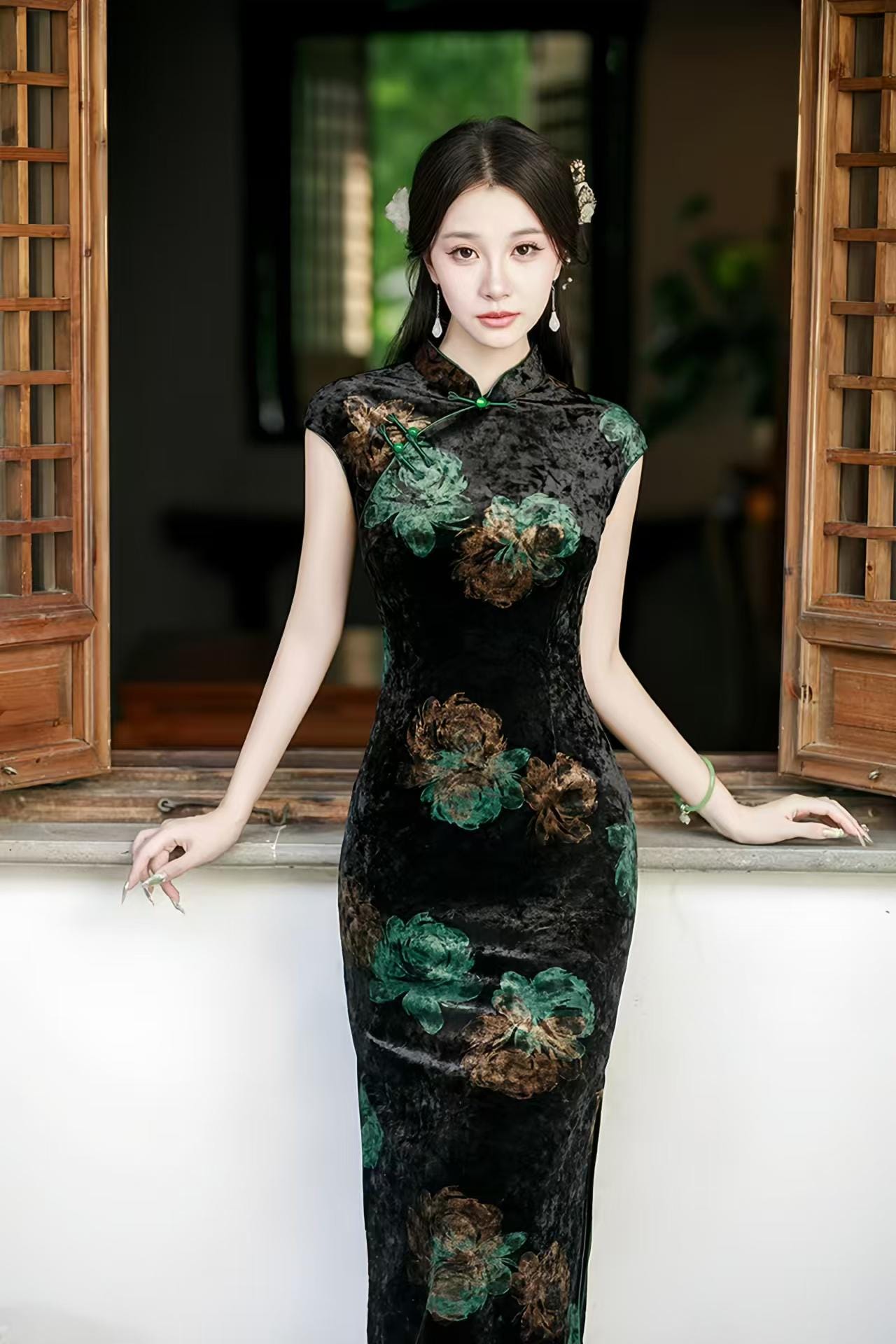 Vintage Long Peony Qipao, Floral Embroidery Velvet Cheongsam, Elegant Chinese Style Evening Dress, Peony Print, High Quality Silk
