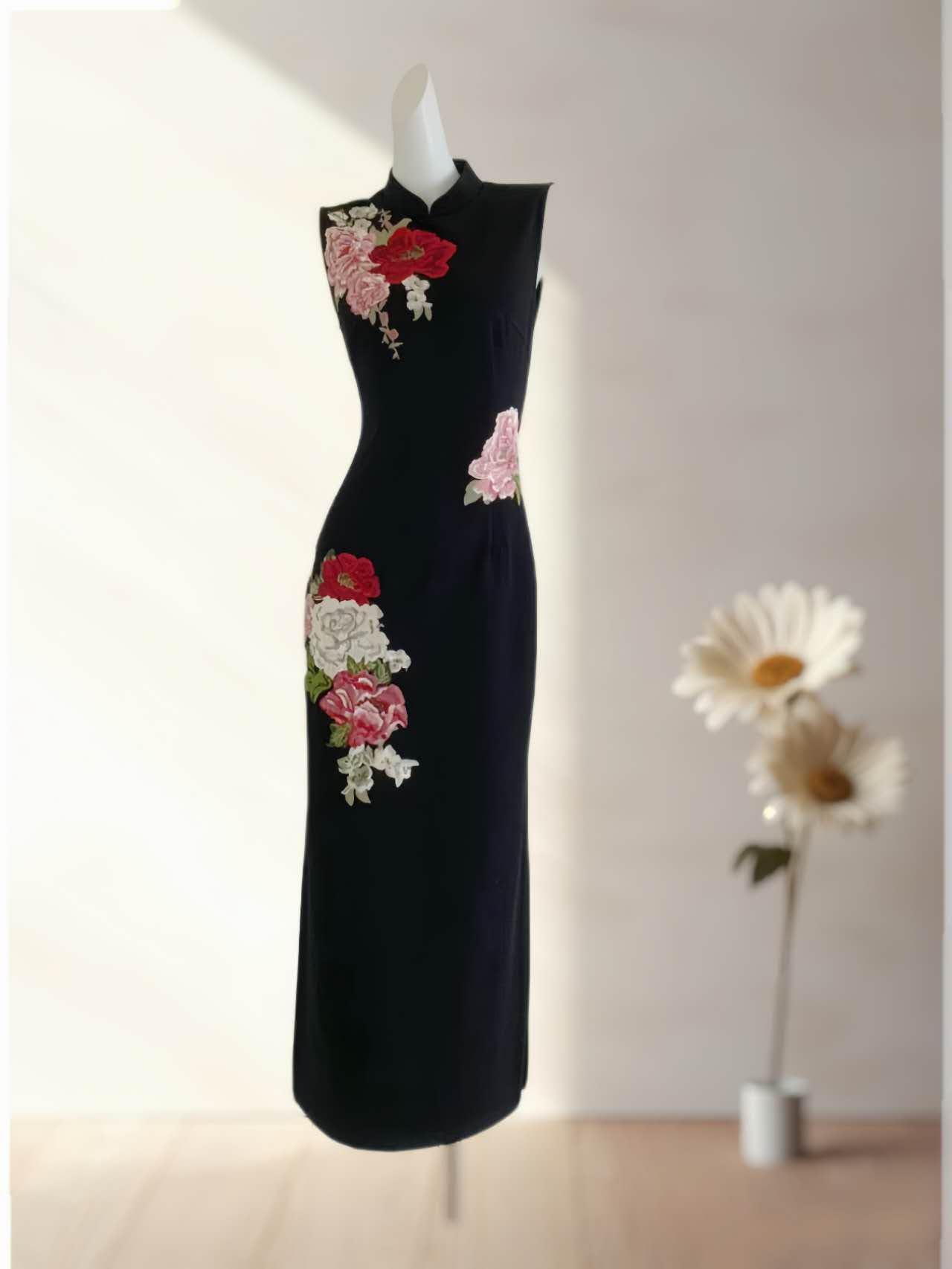 Vestido Qipao Bordado Negro– Vestido Cheongsam Elegante sin Mangas – Moda Oriental Clásica – Vestido Negro Chino – Ceremonia de Té & Eventos