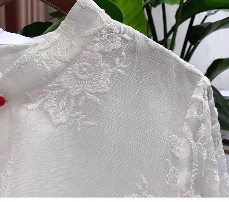 blusa china vintage mujer, camisa blanca bordada oriental, top holgado étnico retro, blusa estilo Tang, Camisa de la ceremonia del té