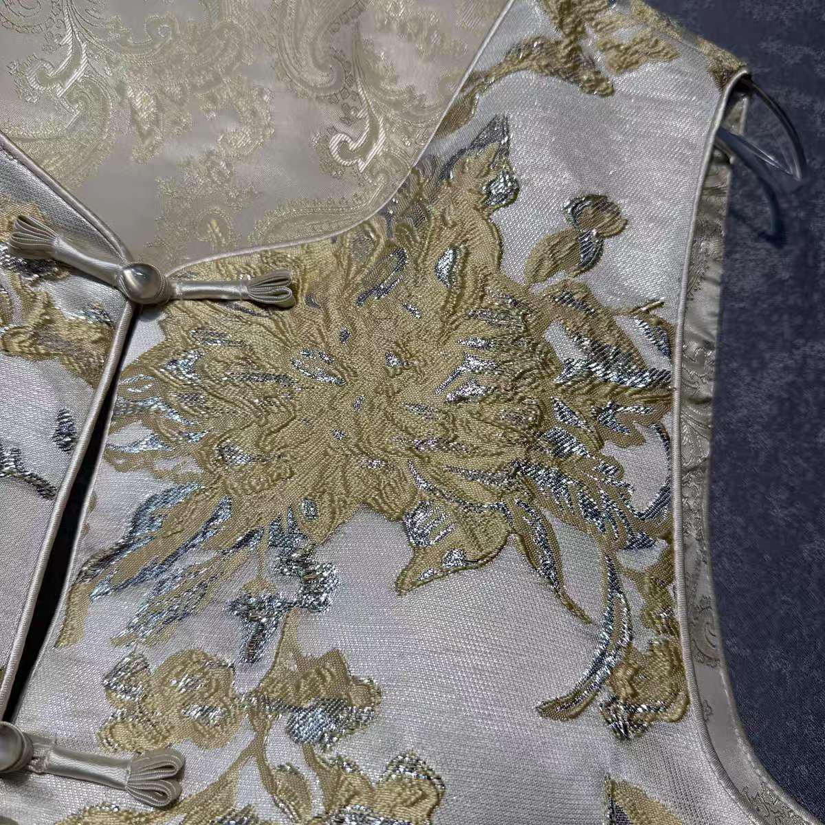 Chaleco Brocado Oro, Chaleco Hanfu Moderno,Chaleco de nuevo estilo,Primavera Verano,Regalo Único para Ella,Trabajo diario/Ceremonia del té