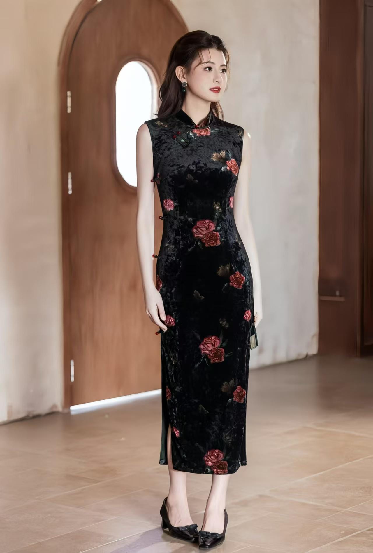 Black Velvet Qipao, Red Rose Floral Print Sleeveless Dress, Traditional Chinese Dress, Elegant Vintage Cheongsam