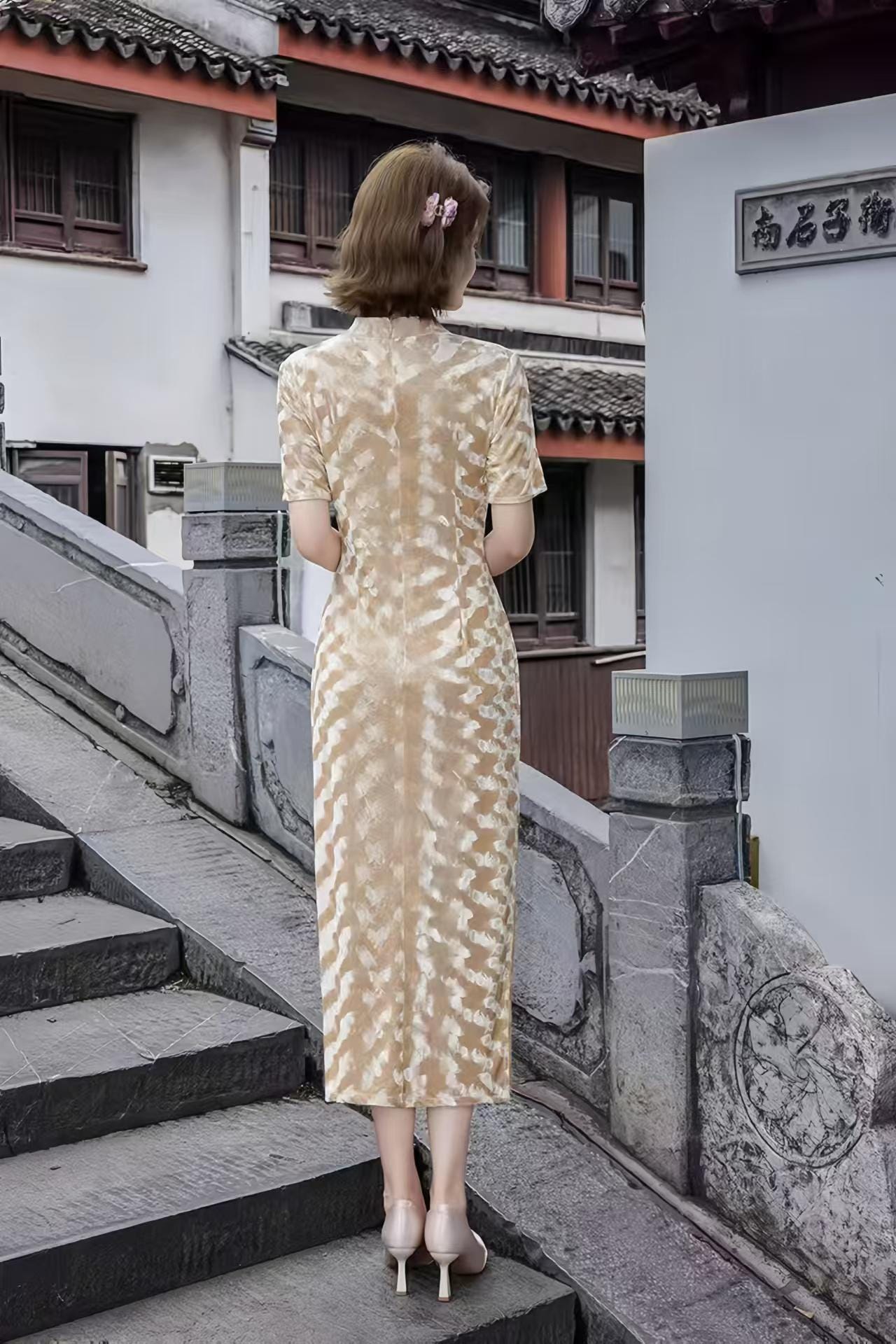 Champagne Velvet Qipao, Elegant Long Cheongsam Dress, Vintage Chinese Evening Dress, Oriental Formal Party Costume, Autumn Winter