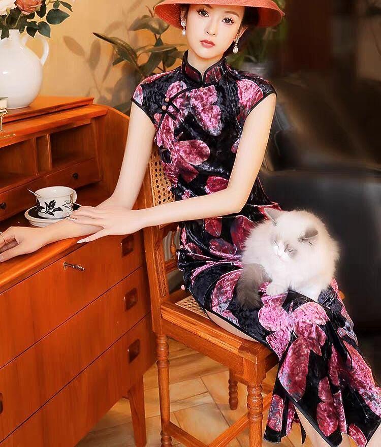 Vestido Qipao de Terciopelo, Cheongsam Chino Verde con Estampado de Hojas, Ideal para Ceremonia de Té, Regalo Elegante para Ella
