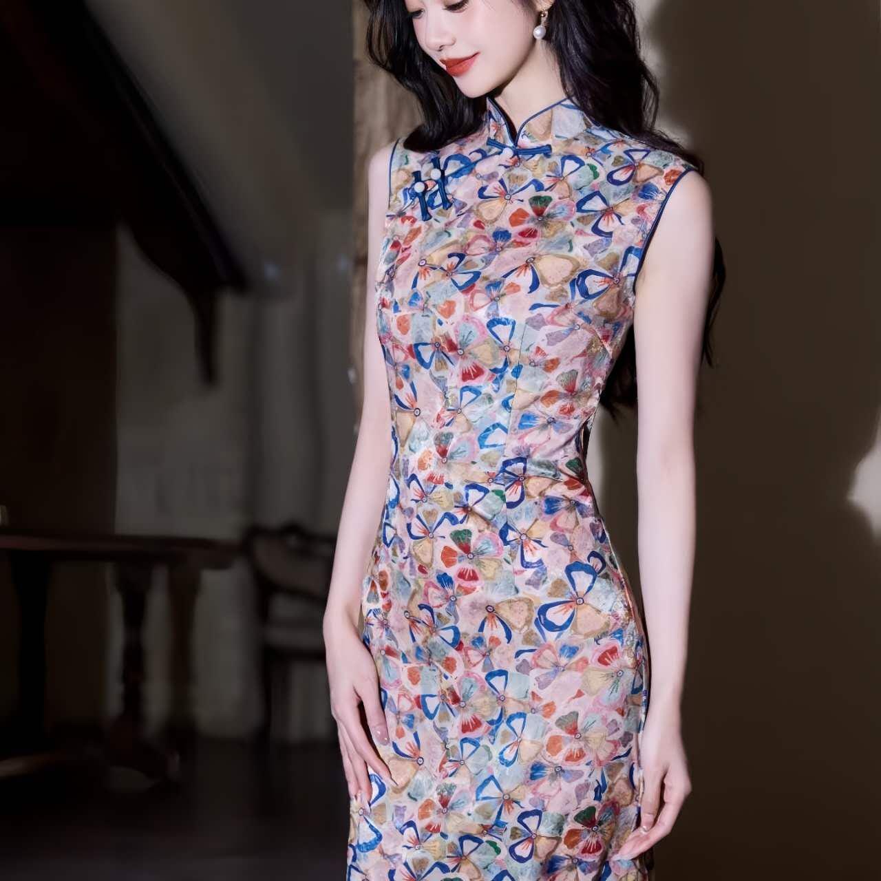 Qipao con Patrón Floral Abstracto,Cheongsam Moderno,Vestido Vintage Estilo Chino,Brillante Vestido de Cóctel,Vestido con Estampado Artístico