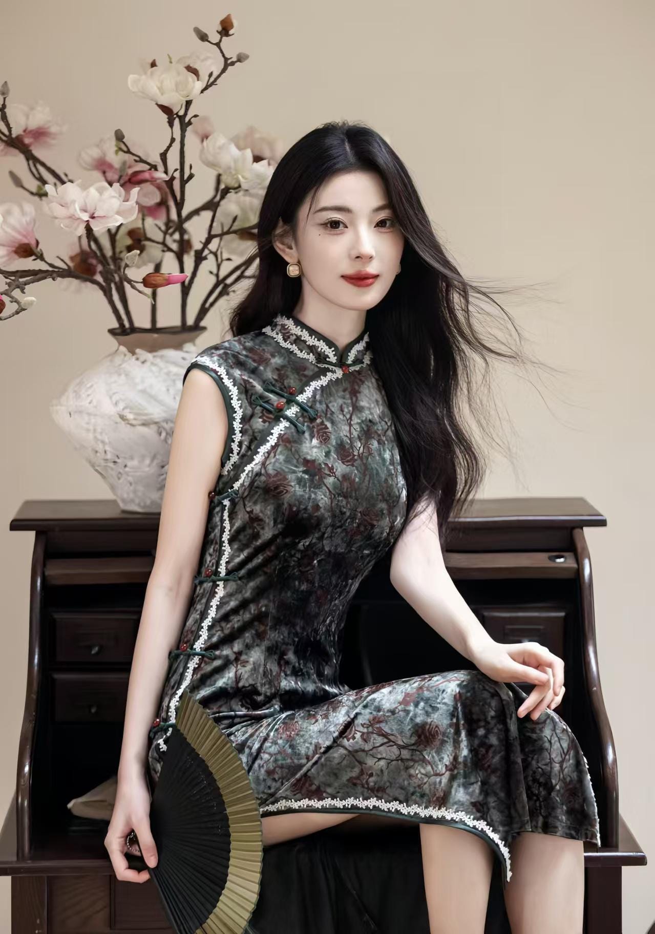 Green Velvet Qipao, Elegant Chinese Long Gown, Vintage Floral Midi Dress, Oriental Party Outfit, Asian Evening Dress, Winter Cheongsam Dress