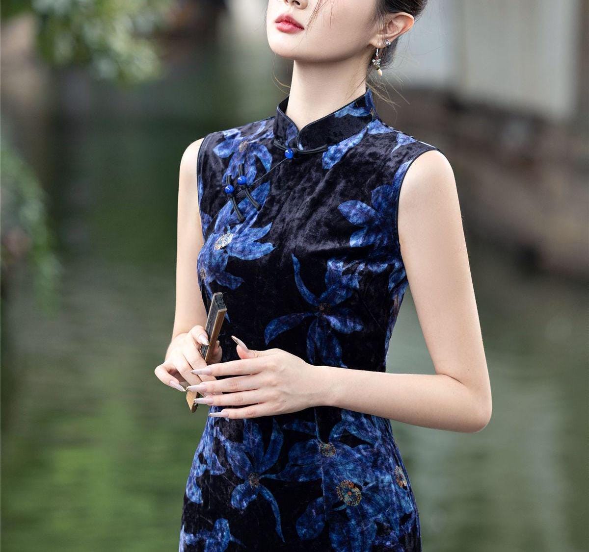 Women's Floral Qipao Cheongsam Dress – Velvet Sleeveless – additional product view
