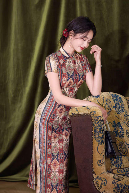Vintage Chinese Qipao Dress for Tea Ceremony – additional product view