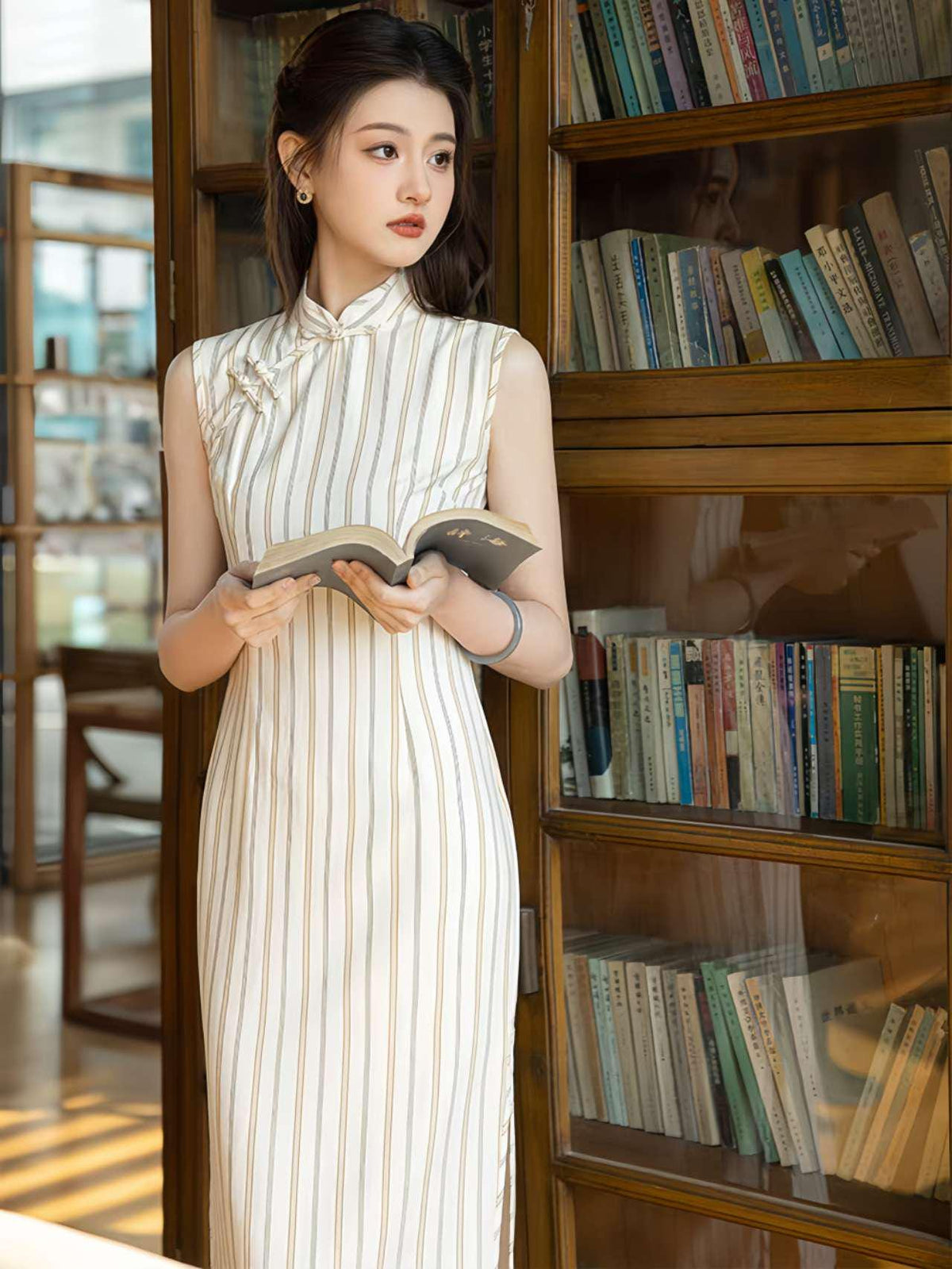 Women's White Vintage Qipao Cheongsam Dress – Striped Maxi – additional product view