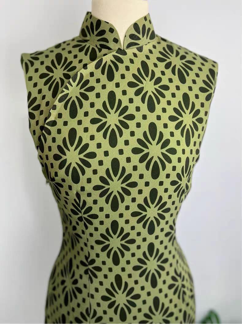 Women's Green Vintage Qipao Cheongsam Dress – Silk Sleeveless – additional product view