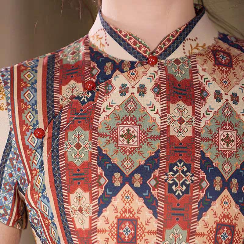 Vintage Chinese Qipao Dress for Tea Ceremony – additional product view
