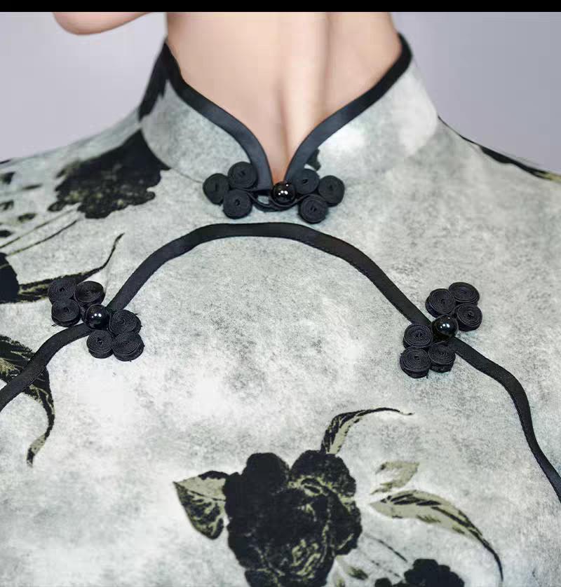 Women's Floral Qipao Cheongsam Dress – Gray Silk – additional product view