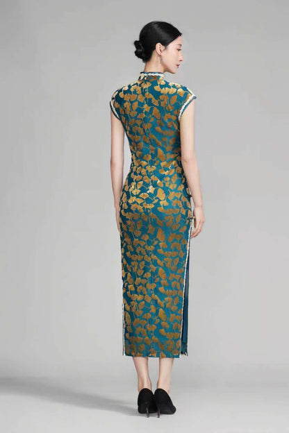 Women's Green Floral Velvet Qipao Cheongsam Dress – Embroidered – additional product view